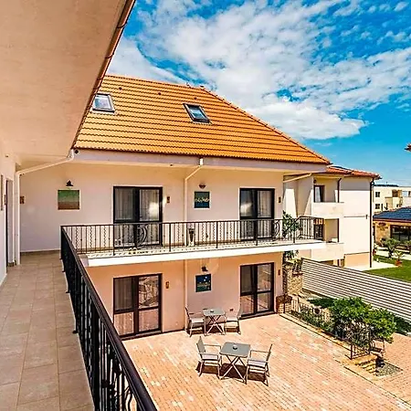Sunny Border (adults Only) * Vama Veche