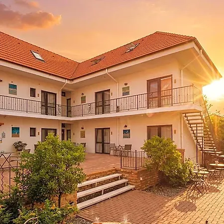 Sunny Border (adults Only) * Vama Veche