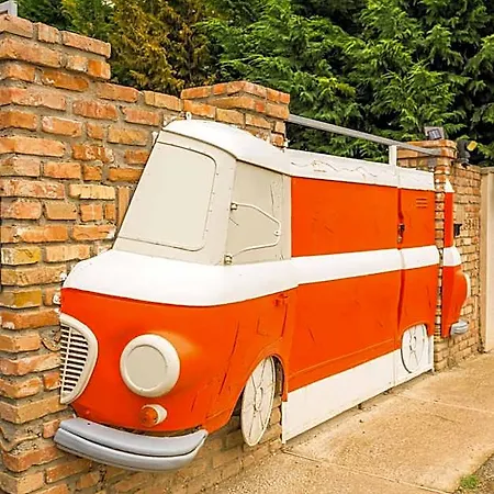 Sunny Border (adults Only) *